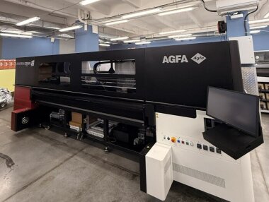 Zeytz установила промышленный принтер Agfa Anapurna Ciervo H3200