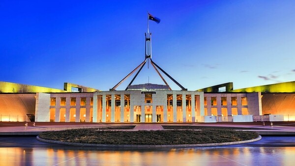 Deloitte вернет властям Австралии деньги за фальсифицированный ИИ отчет