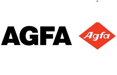 Гибридный УФ-принтер Agfa Jeti Bronco H3300 HS дебютирует на выставке PRINTING United Expo 2025