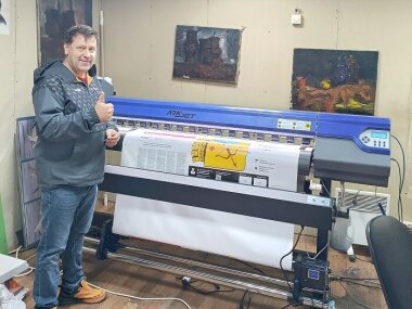 «Смарт-Т» установила 700-й принтер ARK-JET SOL 1600 в кировской РПК «Карнавал»