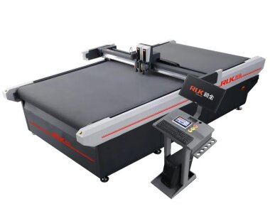 Планшетный режущий плоттер RUK MTC06 3020GR будет установлен в подмосковной РПК PARAPRINT 