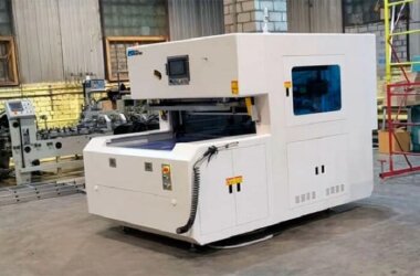 Машина для разделения заготовок Kuaiyida установлена в «Калининградском печатном дворе»