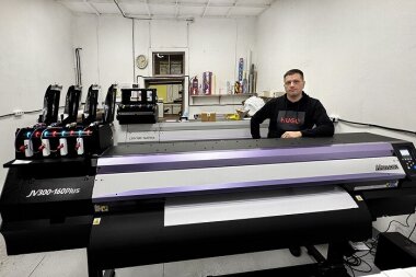 Принтер JV300-160 Plus от «Смарт-Т» стал четвертым станком Mimaki в РПК BestMedia