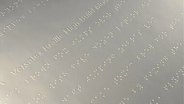 Xaar предлагает обновленную струйную систему Versatex Printbar для печати шрифтов Брайля