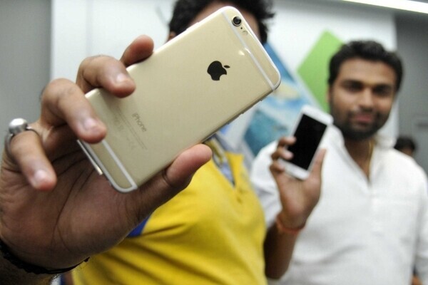 Индия может потребовать от производителей смартфонов раскрытия исходного кода