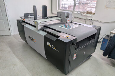 Первый в Крыму режущий плоттер iECHO PK4 установлен в типографии «Мандарин»