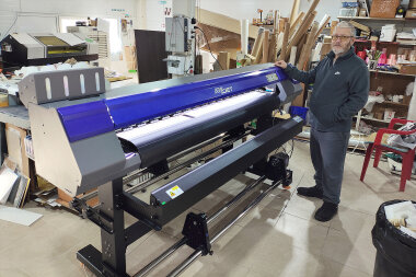 Экосольвентный принтер ARK-JET SOL 1601 установлен в типографии «Принтоград»