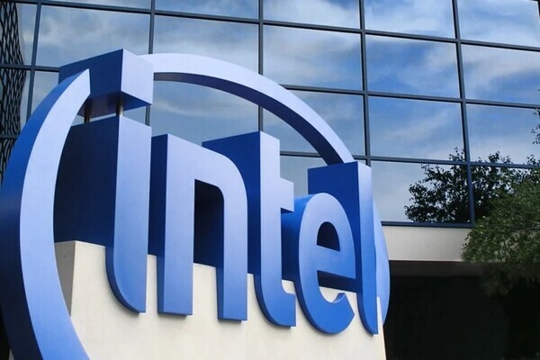 Intel демонстрирует признаки восстановления на фоне роста спроса на серверные чипы для ЦОДов