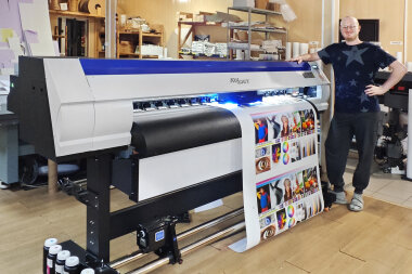 УФ-принтер ARK-JET UV 1802 запущен в типографии «Адлер Принт»