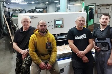 Машина для разделения заготовок KUAIYIDA установлена в типографии «Альтаир»