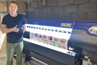 Второй экосольвентный принтер ARK-JET SOL 1600 заработал в типографии Asandco