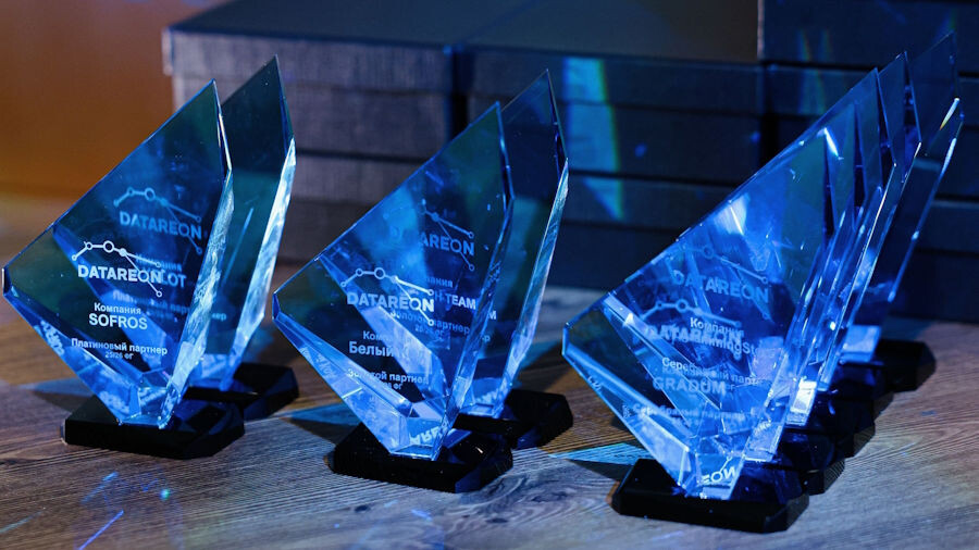 DATAREON сверяет часы и дорожные карты с клиентами и партнерами