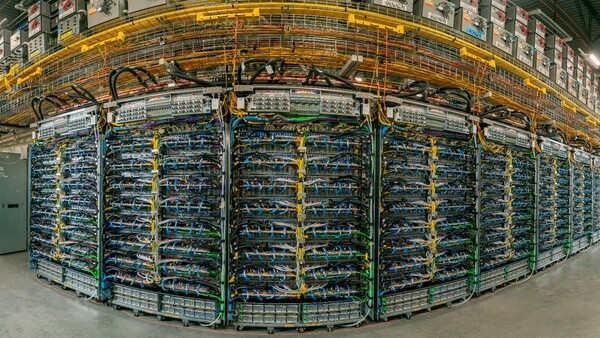 Intel изготовит 3 млн ИИ-чипов Google