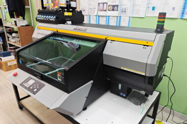 «Все Призы» приобретает УФ-принтер Mimaki UJF-6042 MkII e