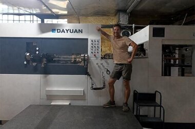 Автоматический пресс для высечки Dayuan инсталлирован в подмосковной «Пакет Принт»