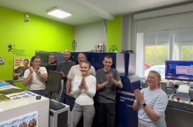 Konica Minolta AccurioShine 3600 с модулем iFoil установлена в типографии «Идиллия tip»