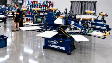 Трафаретный печатный станок Printex Hurricane SLE установлен в Street Studio