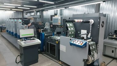 Комплекс оборудования для производства этикетки установлен в типографии «С-Копи»