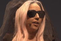 CES: Солнечные очки для Джеймса Бонда