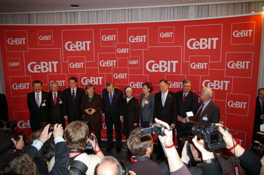 CeBIT: на пути к открытости