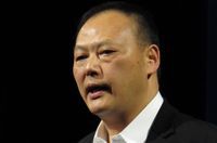 Страхуясь от судебных исков, HTC скупает компании и патенты