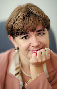 Прислушаться к оператору