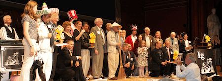 «Шнобелевка-2011»: будильник на основе васаби и жуки, спаривающиеся с пивными бутылками