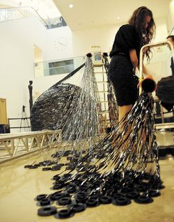 Готовь сани летом