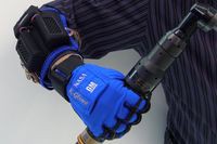 Киберперчатка NASA и General Motors облегчает хватательные движения