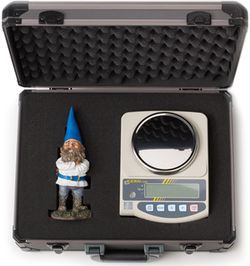 Эксперимент с путешествующим гномом показал, что одни и те же предметы в Индии весят меньше, чем в Антарктиде