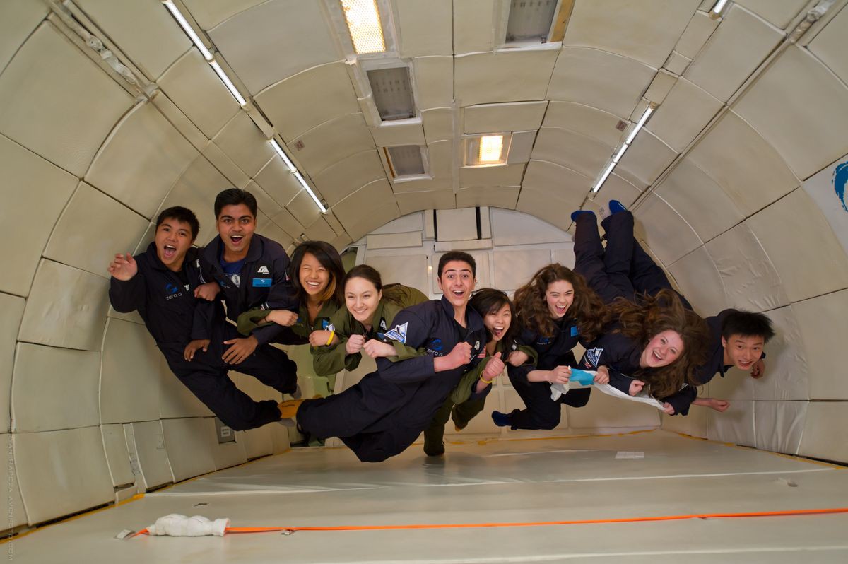 Объявлены победители молодежного конкурса экспериментов для МКС, организованного YouTube