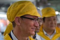 Вице-премьер Китая попросил главу Apple заботиться о рабочих