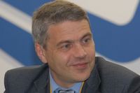 С ощущениями элитарности