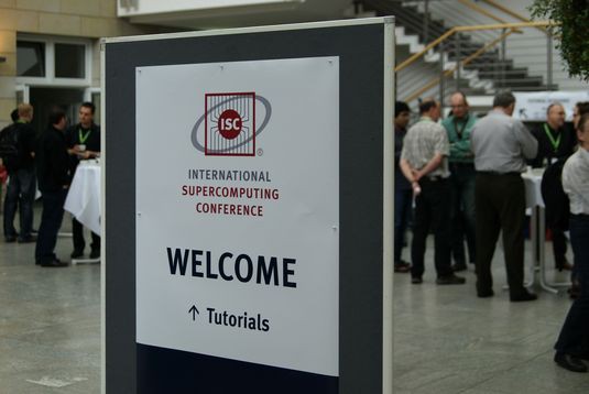 Старт гонки за экзафлопсом