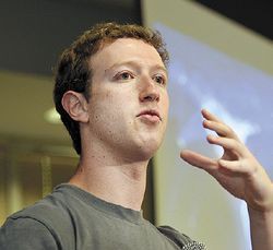 Первый отчет Facebook после IPO: вопросы остаются