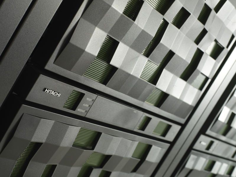 В Hitachi Data Systems обещают вчетверо ускорить SSD