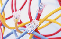 Кабельная система для ЦОД: витая пара или оптическое волокно?