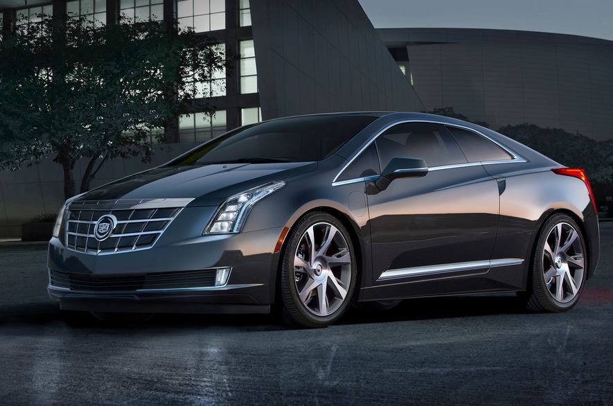 У Cadillac появился гибридный электромобиль преимум-класса