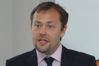 С юридической поддержкой