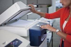 Поставить на поток