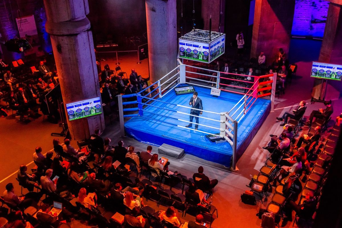 А с платформы говорят...