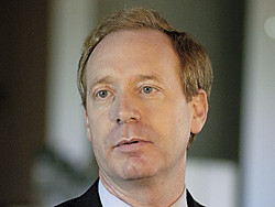 Microsoft предписано раскрывать клиентские данные в облаке