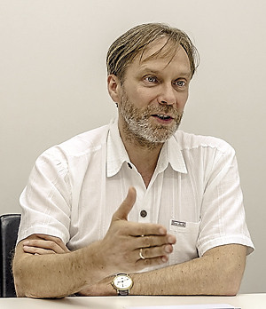 Внимание на экран