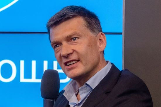 Я бы в мейкеры пошел...