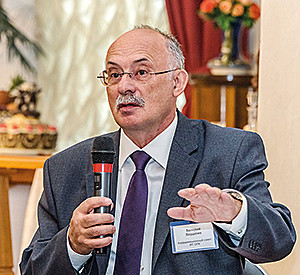 Замещать, сохраняя