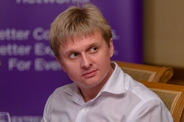 OCS становится дистрибьютором Extreme в России