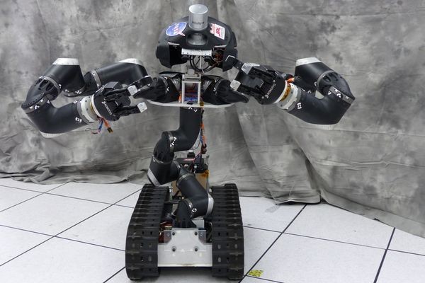 Робот-«йог» создан для работы в опасных местах