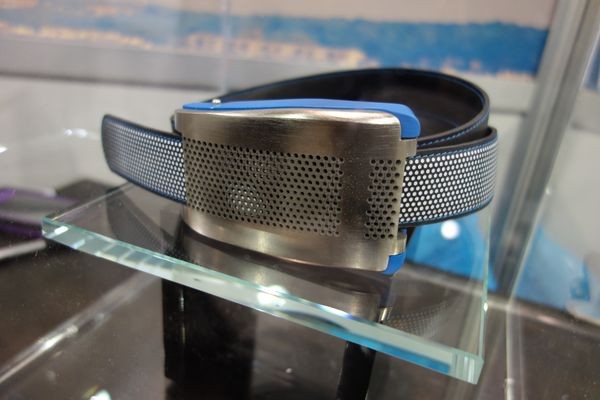 CES: Умный ремень затягивается сам и следит за размером талии