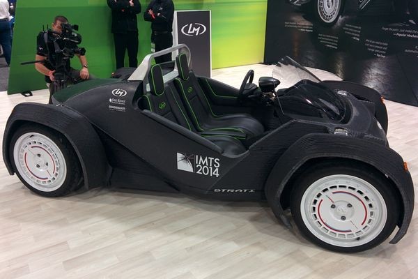 На Детройтском автосалоне автомобиль распечатали на 3D-принтере