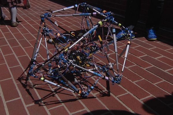 Место марсоходов могут занять роботы-«попрыгунчики»